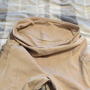 Tan Motion By Fabletica Leggings